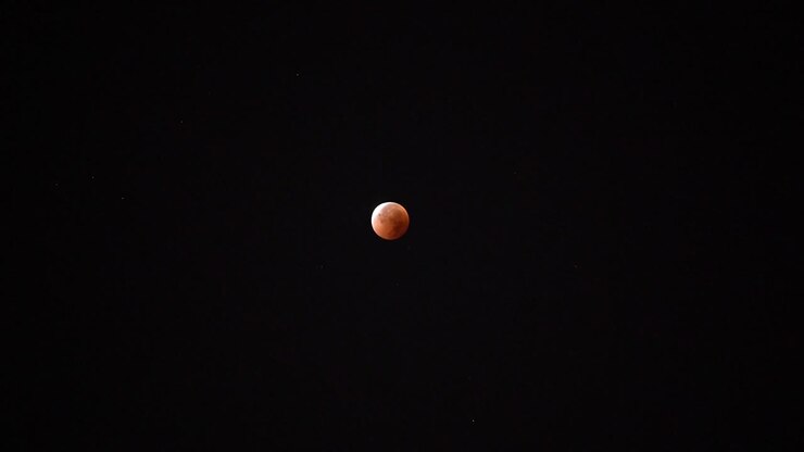 Timelapse of the Red Moon 4