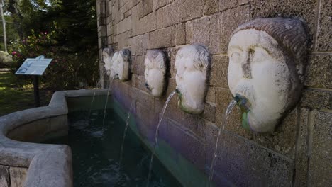 Réplica-De-Fuente-De-Agua-Española-Con-Chorros-Faciales-En-St.