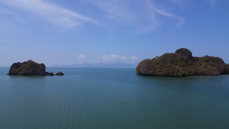 Isla-En-La-Playa-De-Arena-Malysia-Langkawi