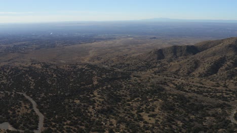 Albuquerque-Blick-Von-Den-Bergen-Aus-Aus-Der-Luft