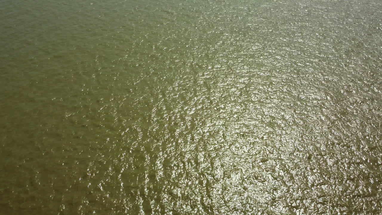 물 표면의 공중 사진