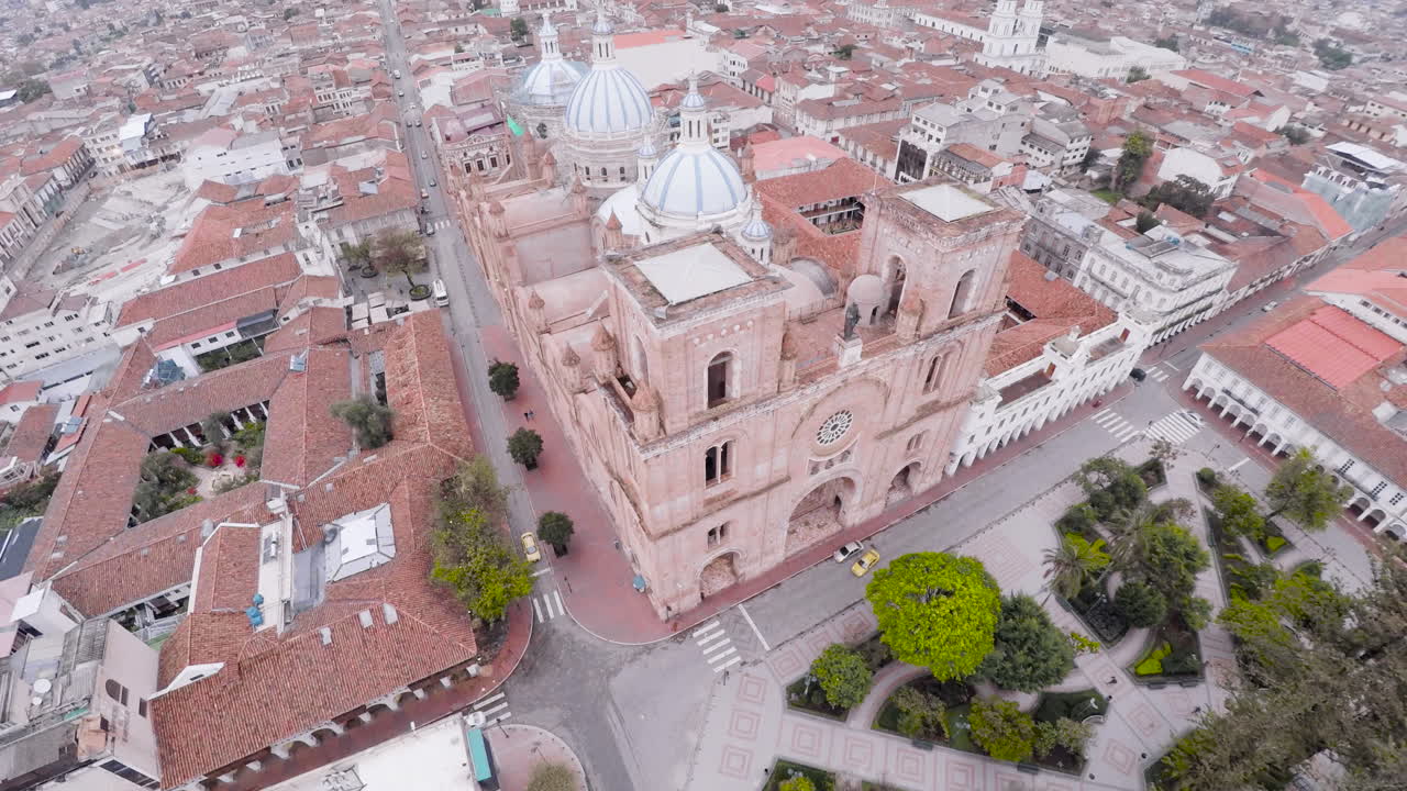 vuelo de dron iglesia de cuenca