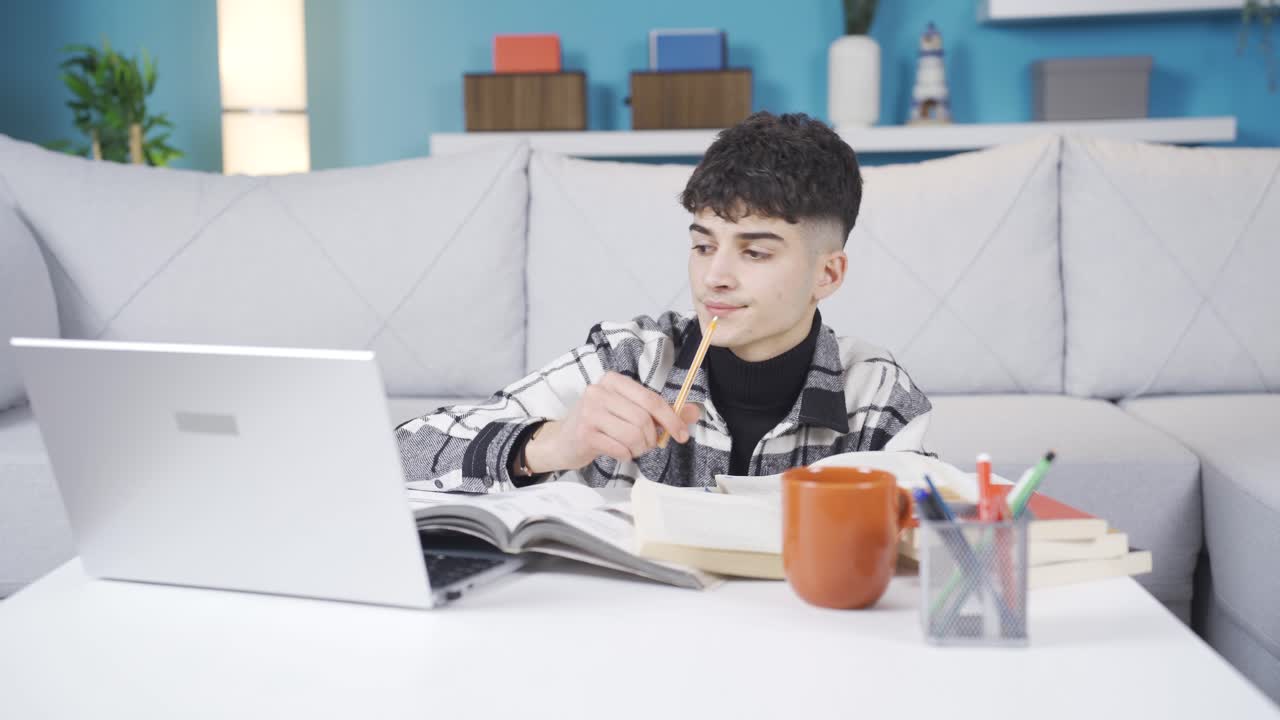 공부하는 동안 화를 내는 학생은 자신에게 화를 내게 됩니다.