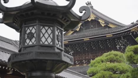 higashi hongan-ji temple and lantern, kyoto city japan