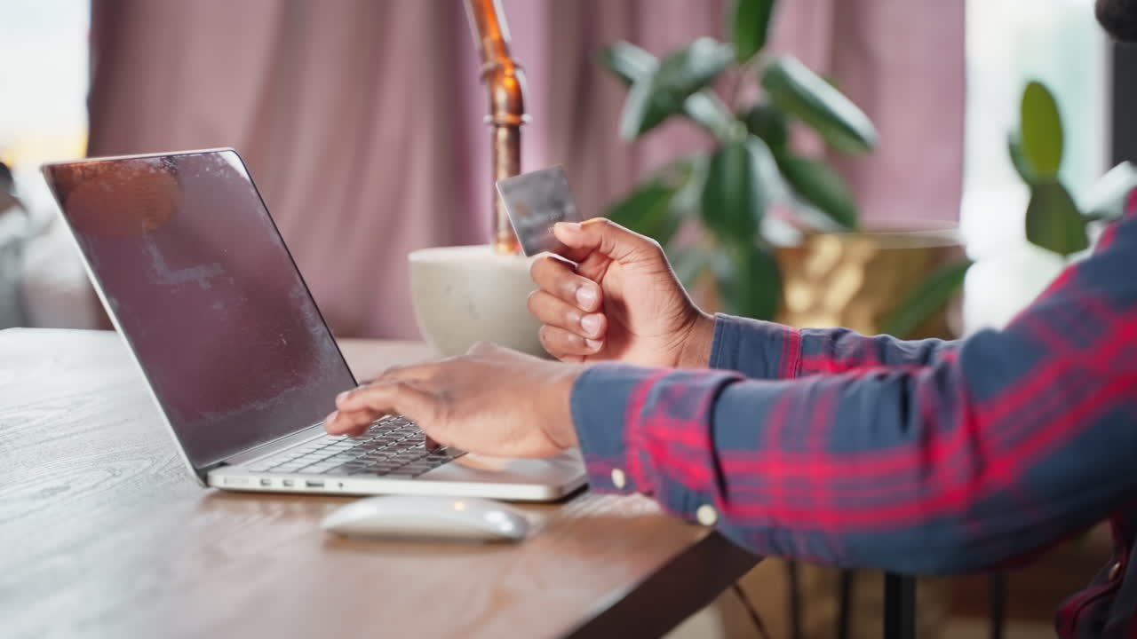 compras en línea con tarjeta de crédito