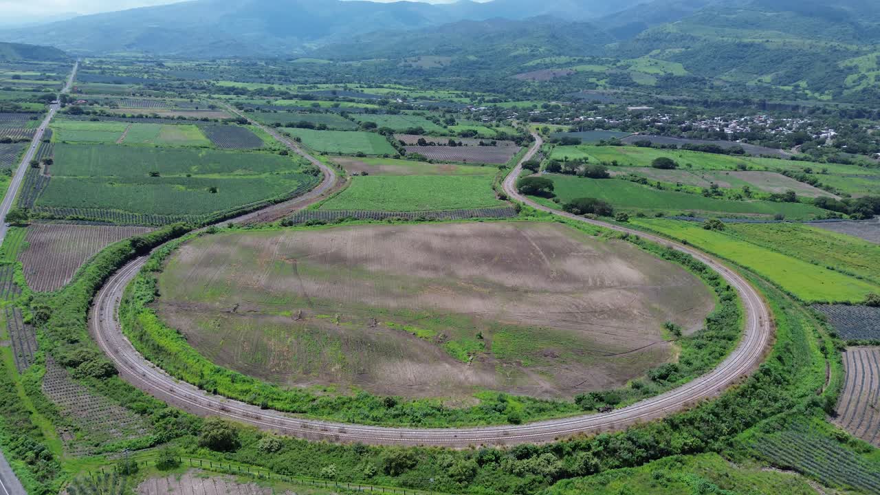 сигналы циклической линии, которая выглядит как нло