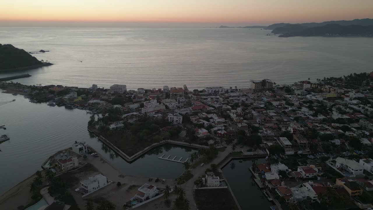 aerial de barra de navidad jalisco costa mexicana pacífico dron puesta de sol