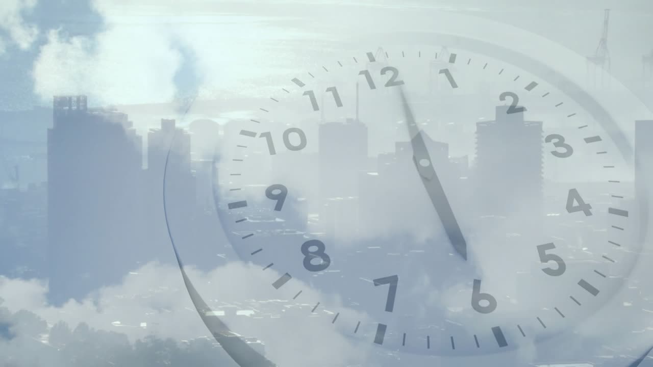 播放时，时钟指针在浅色表盘上顺时针转动，云朵飘过，显示流逝的时间。