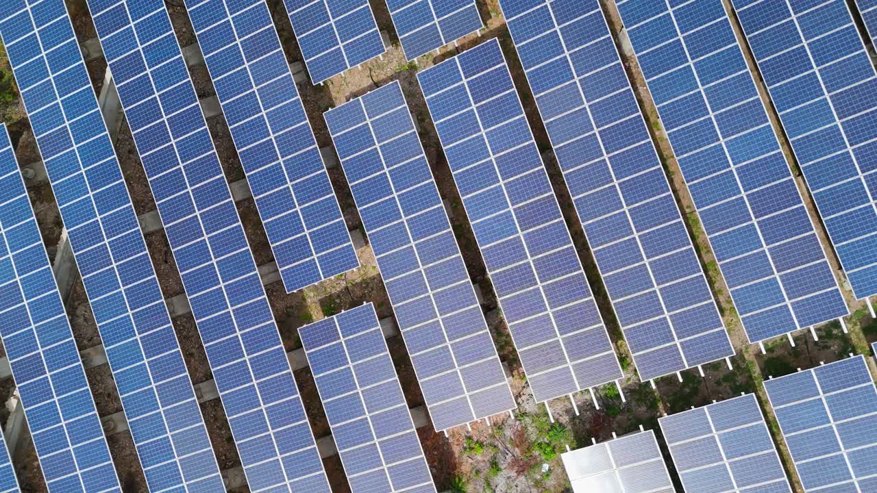 vista aérea de una gran granja solar