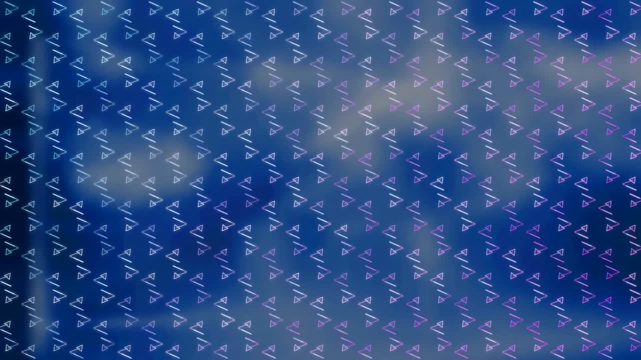 animación de filas de flechas giratorias sobre pantallas digitales