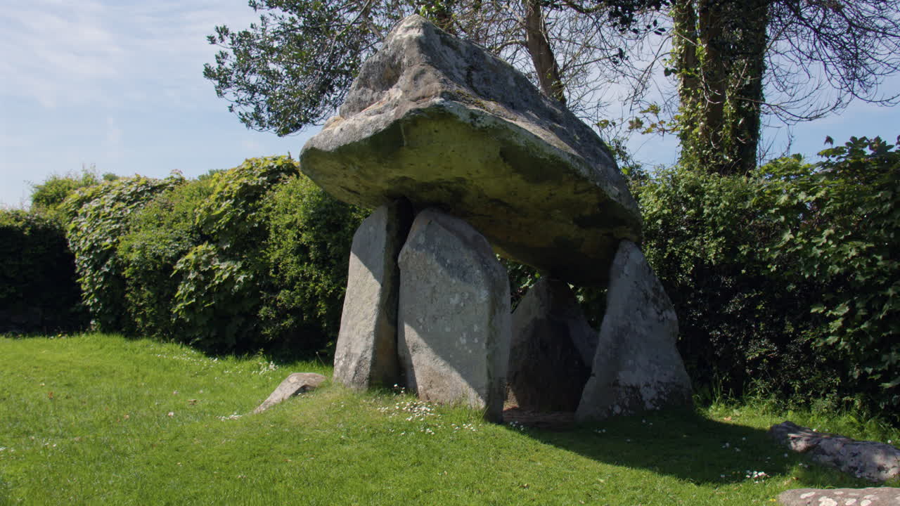 wide shot of the South side of the Carreg Coetan Arthur Chambered Tomb