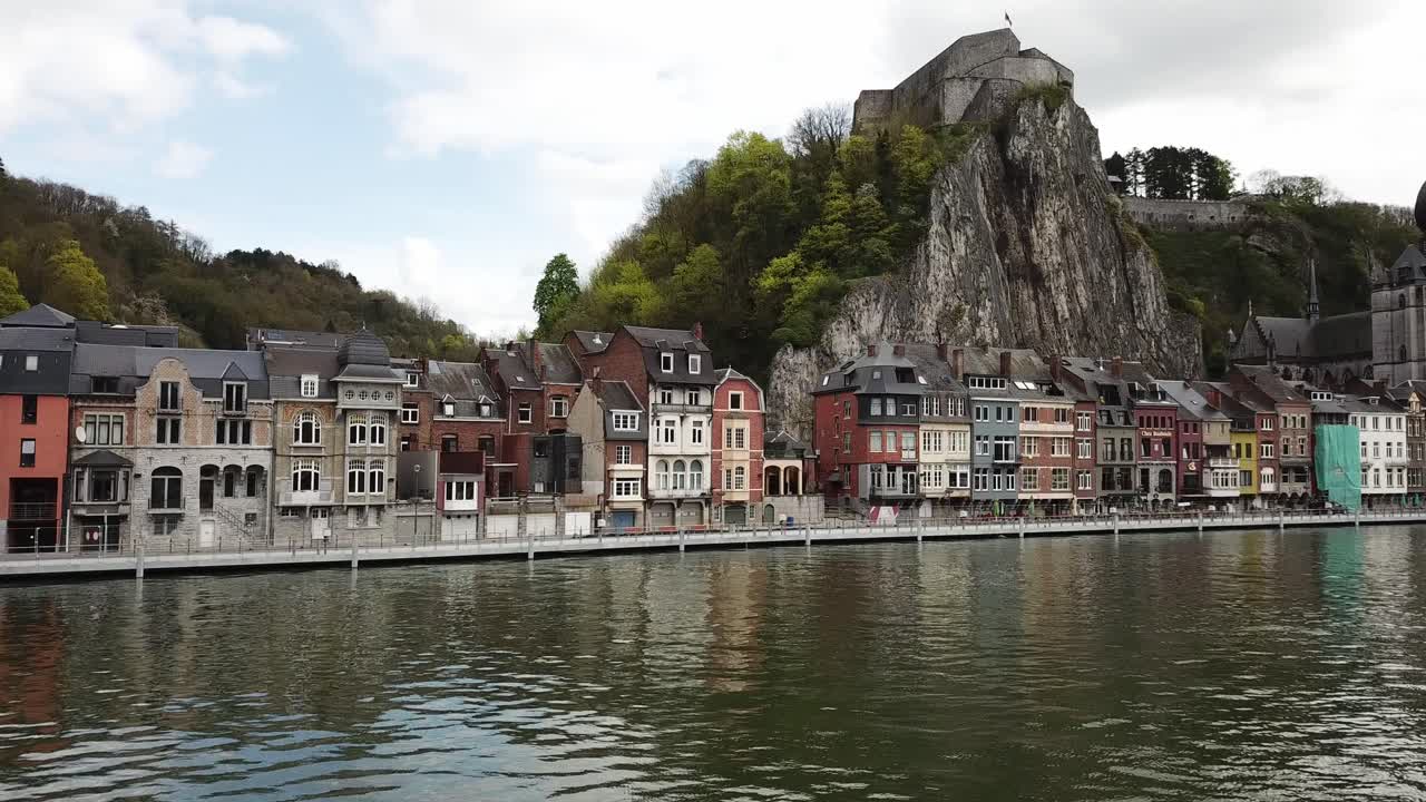 디낭의 공중 드론 영상