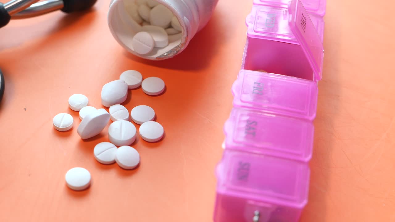 의료 용품 및 약물