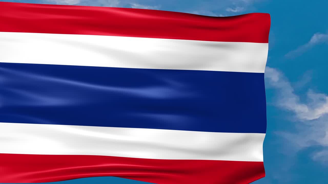 видеоанимация флага таиланда, размахивающего ветром на голубом небе