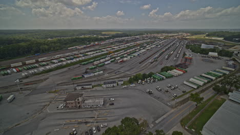 Vista-Aérea-De-Atlanta-Georgia-V653-Vista-De-Pájaro-Gran-Angular-De-Remolques-En-Hulsey-Yard---Dji-Inspire-2,-X7,-6k---Agosto-De-2020