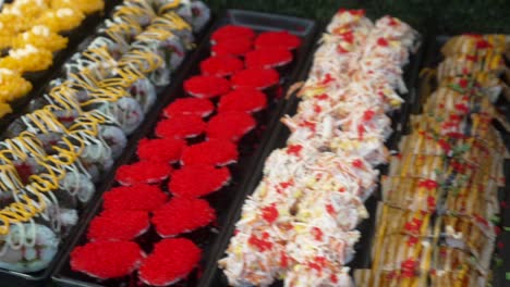 lugar de sushi del mercado callejero en tailandia