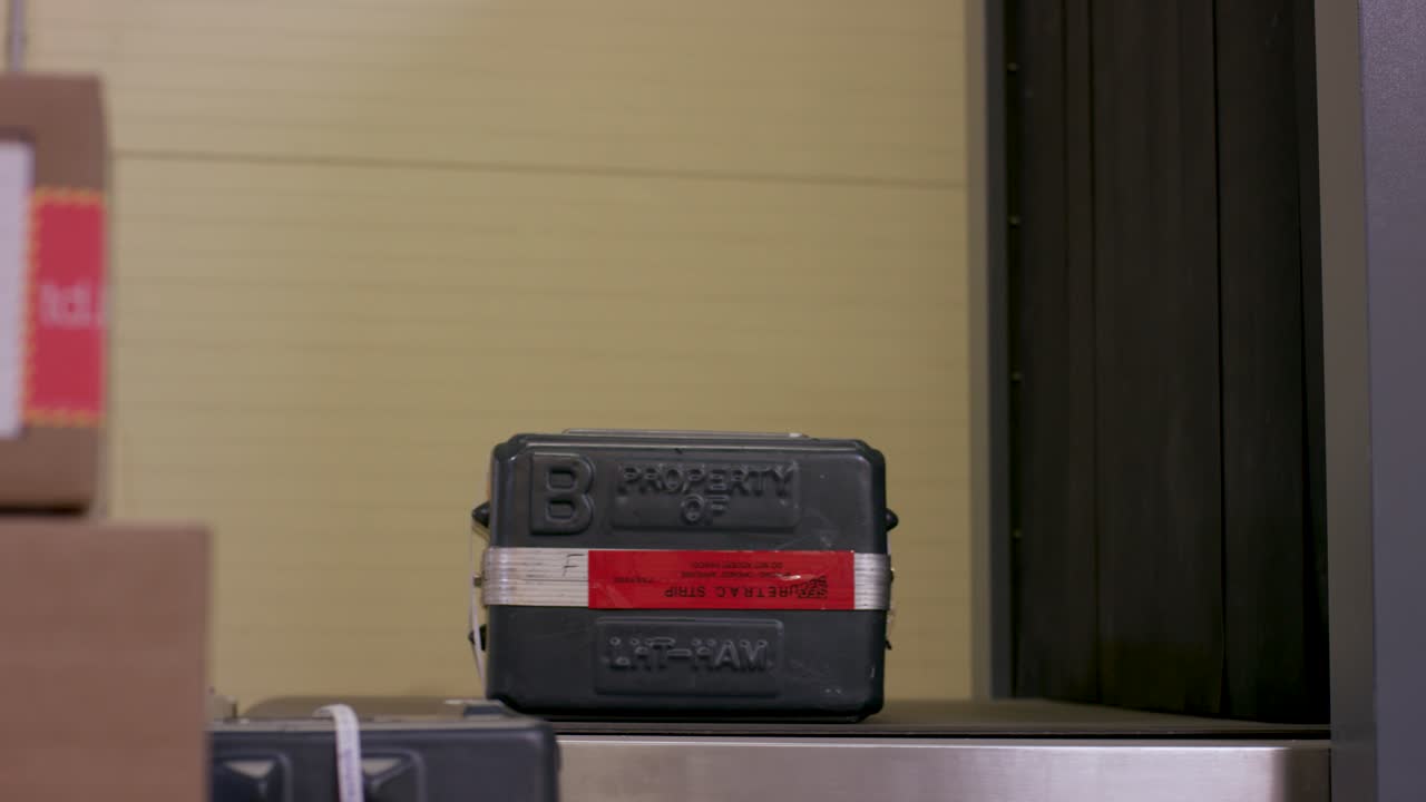 공항 보안 스레이 기계