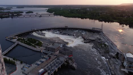 Cataratas-Chaudiere-Y-Presa-En-Canadá