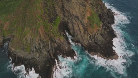 Luftaufnahme-Der-Rückseite-Der-Insel-Moku-Nui-In-Oahu,-Hawaii