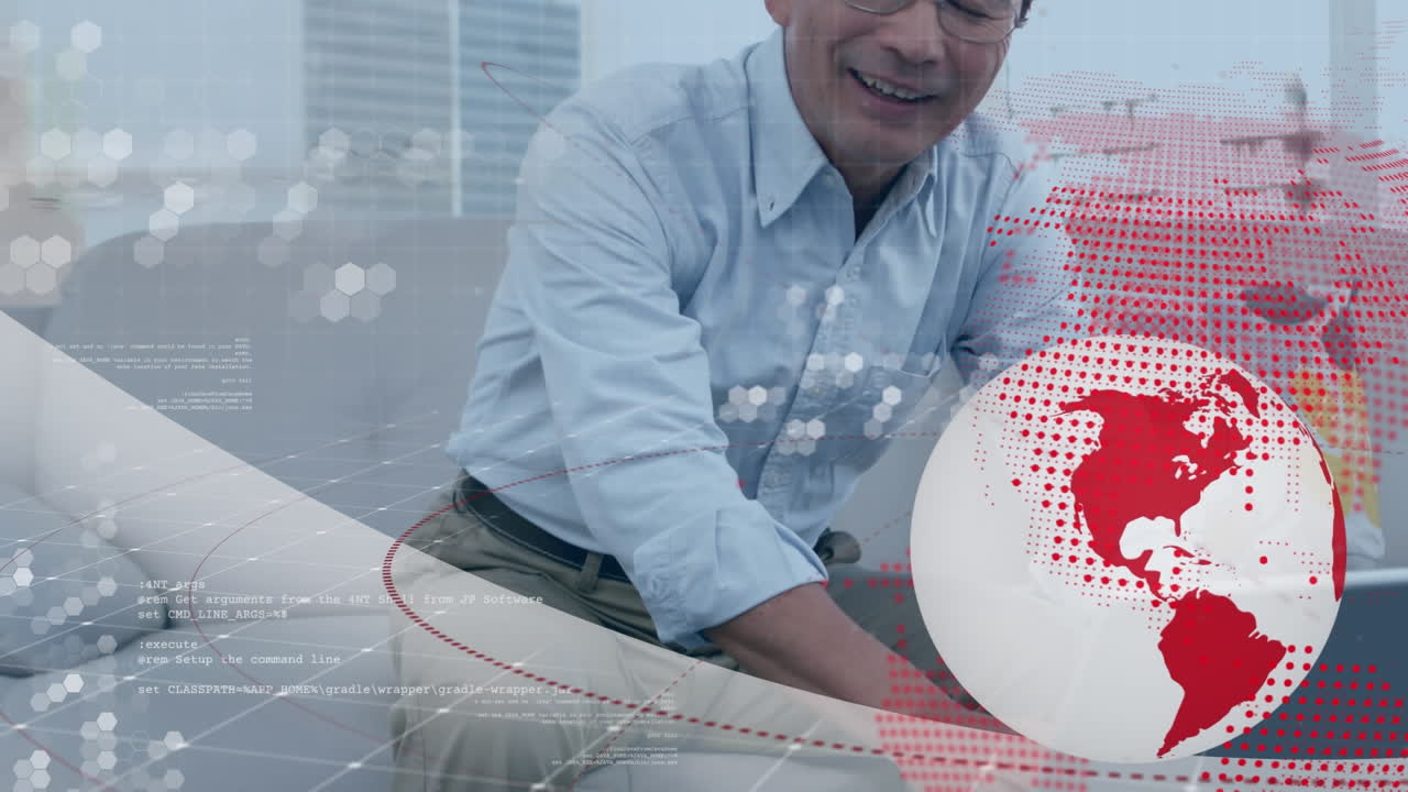 animación del globo y procesamiento de datos sobre un hombre de negocios asiático usando una computadora portátil