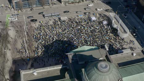 massive group of supporters outside vancouver art gallery during pro-ukrainian demonstration in canada