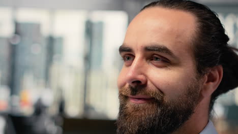 forex trader in office motivating himself before committing to investment