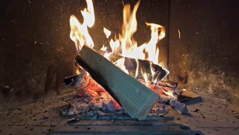 Cozy-Fireplace-with-Burning-Logs-in-Slow-motion