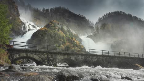 latefossen waterfall