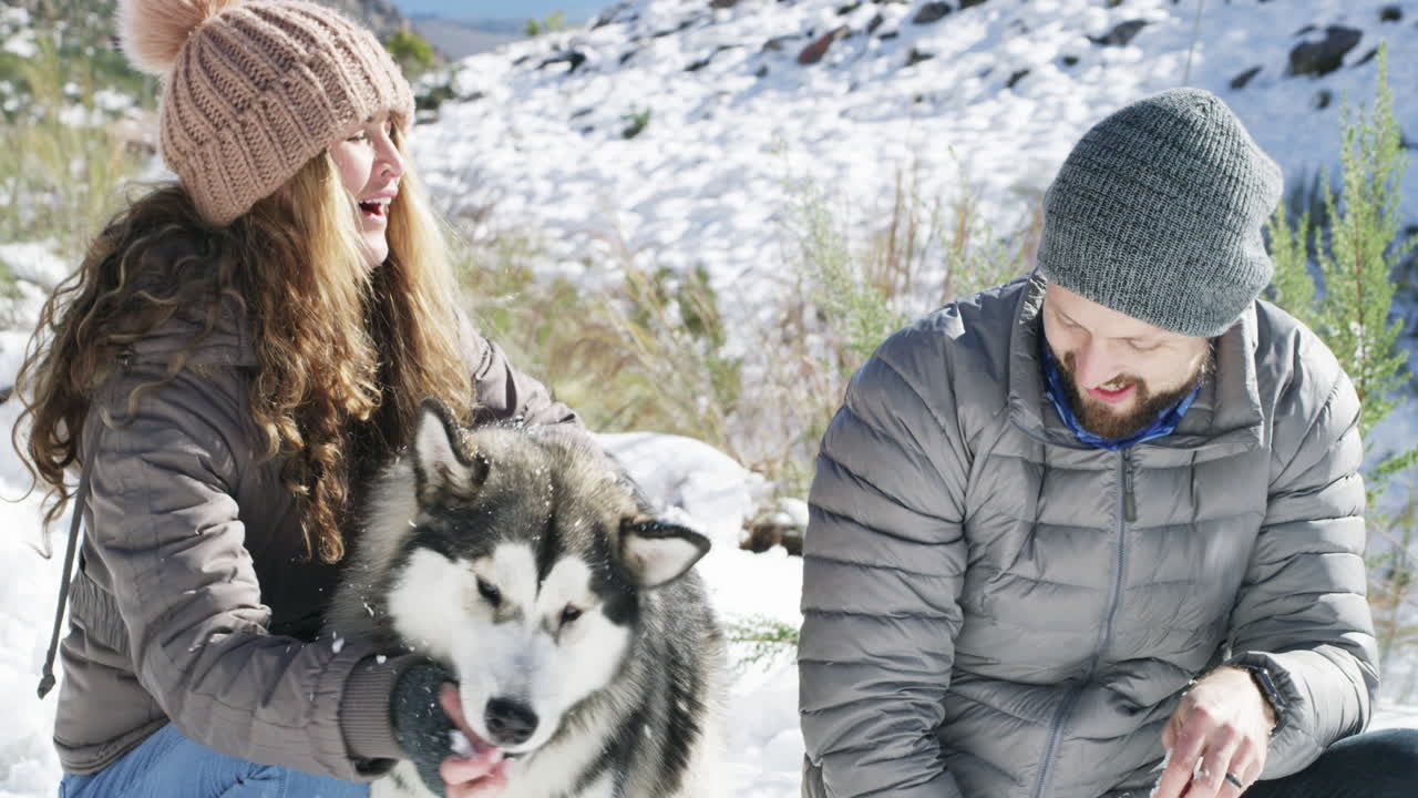 눈보라가 그치면 우리는 밖에서 놀아요