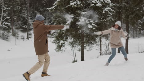 couple having fun in the snow