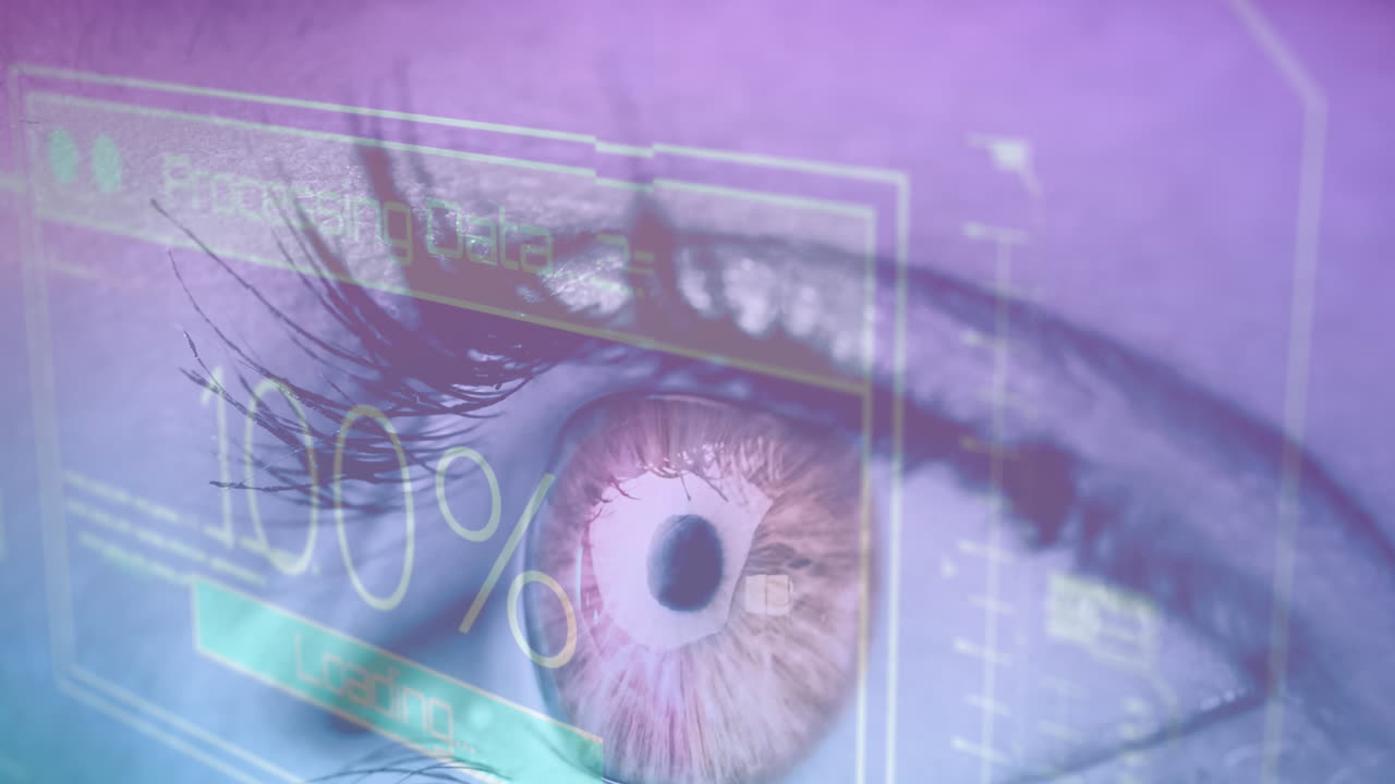animación del procesamiento de datos en la pantalla sobre el ojo de la mujer