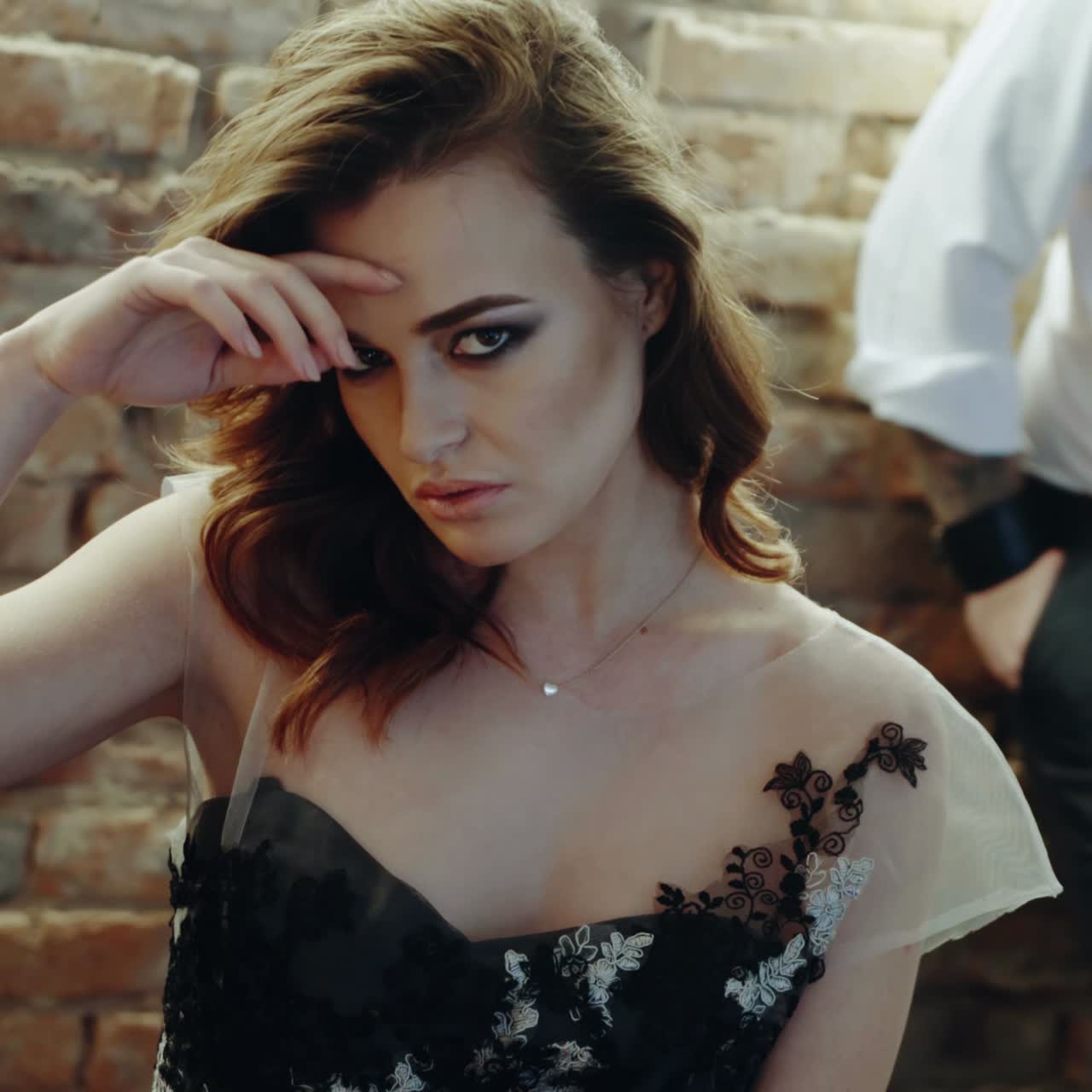 레스토랑에 있는 커플