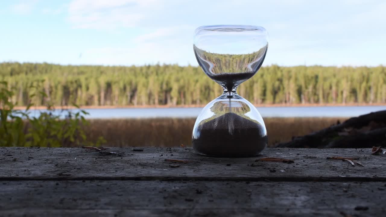 Time ending in the hour glass