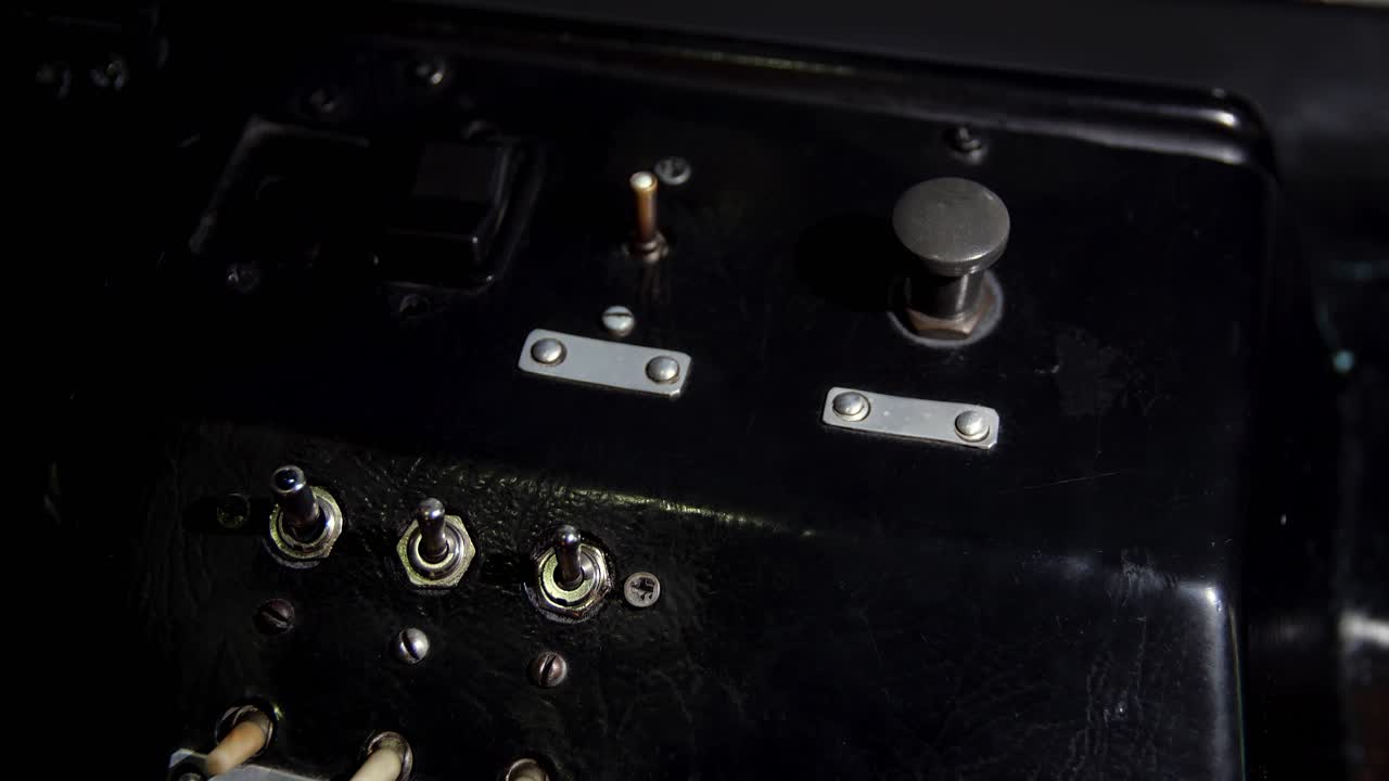 panel de control antiguo de funcionamiento manual