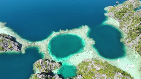 la increíble laguna turquesa en las filipinas