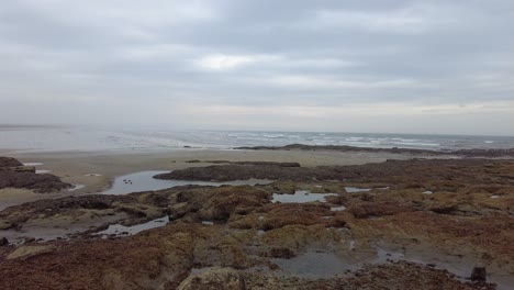 Schottland-Strand-An-Einem-Bewölkten-Tag-In-St.-Andrews