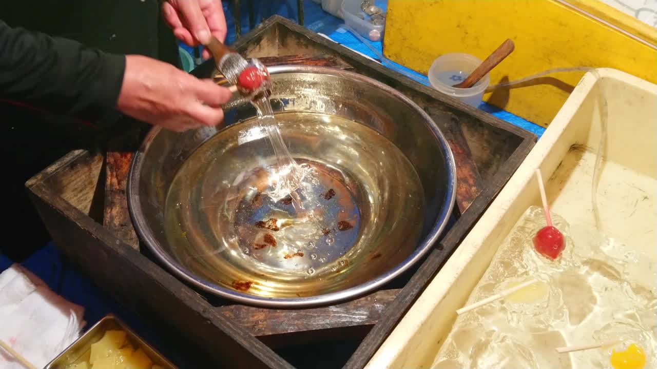 preparación y venta callejera de especialidades japonesas