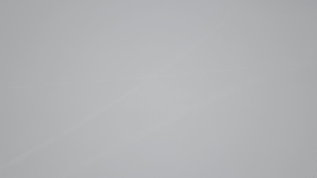 pan sobre el lago congelado de minnesota en invierno