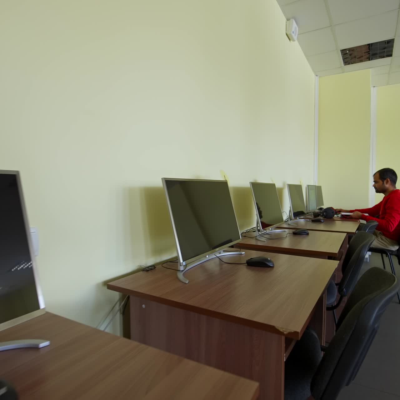 Multimedia classroom with computers