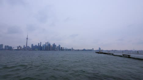 Schwenk-über-Die-Skyline-Von-Toronto