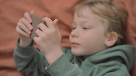 niño y tecnología 1