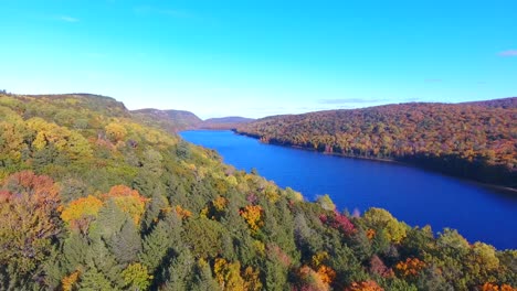 lake of the clouds fall aerial pull back