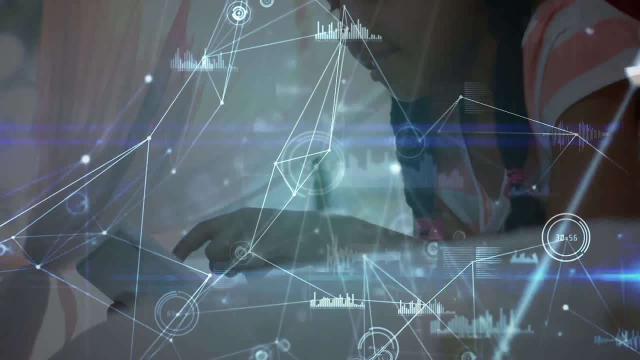 침대에서 스마트폰을 사용하는 두 인종의 소녀에 대한 연결의 애니메이션