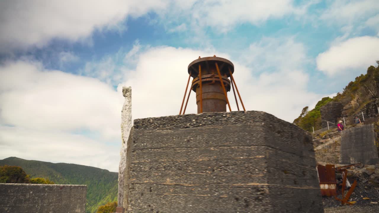 una antigua mina de carbón abandonada en nueva zelanda