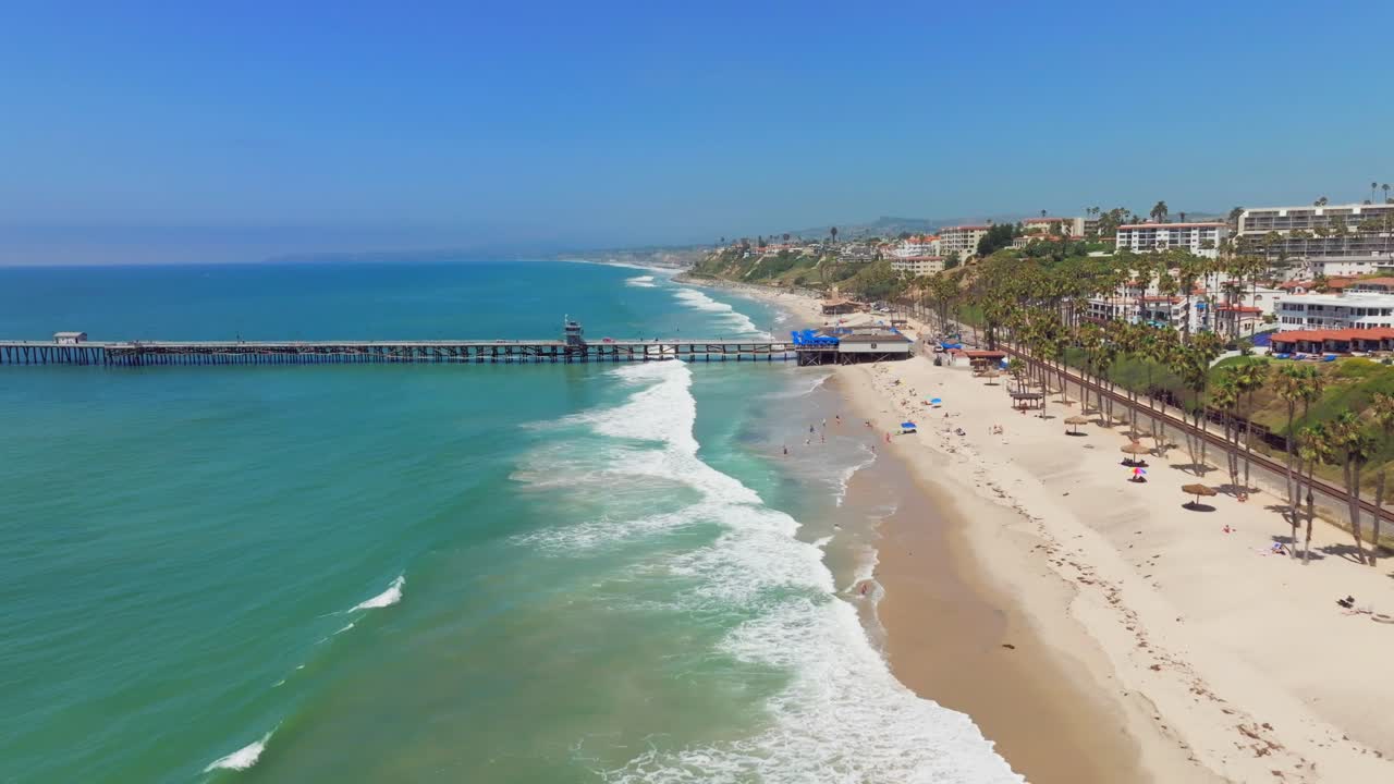 Side View Of San Clemente Pier On Pacific Coast In San Clemente, Orange County, California