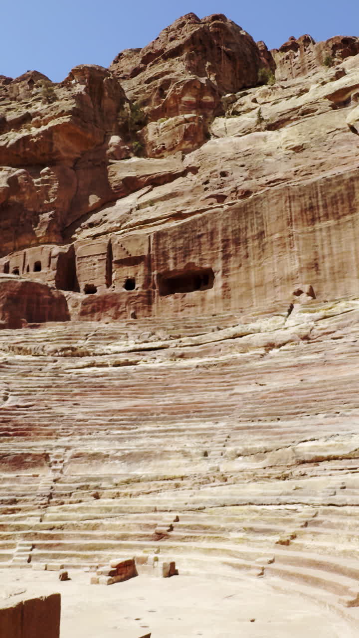el antiguo teatro de petra, jordania