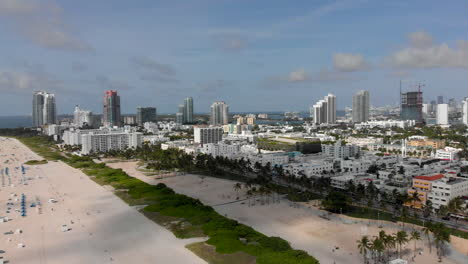 tomada de avión no tripulado del exterior de south beach y miami florida day