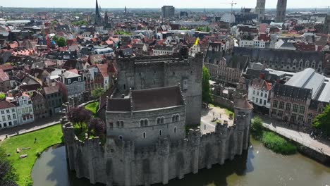 Castillo-De-Gravensteen,-Flandes-Oriental,-Gante,-Región-Flamenca,-Bélgica,-Junio-De-2022