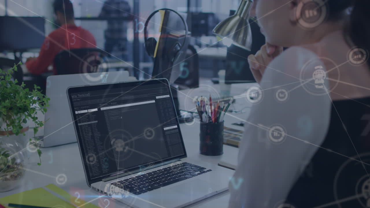 animación de iconos conectados, texto, símbolo, números, mujer caucásica analizando datos en una computadora portátil
