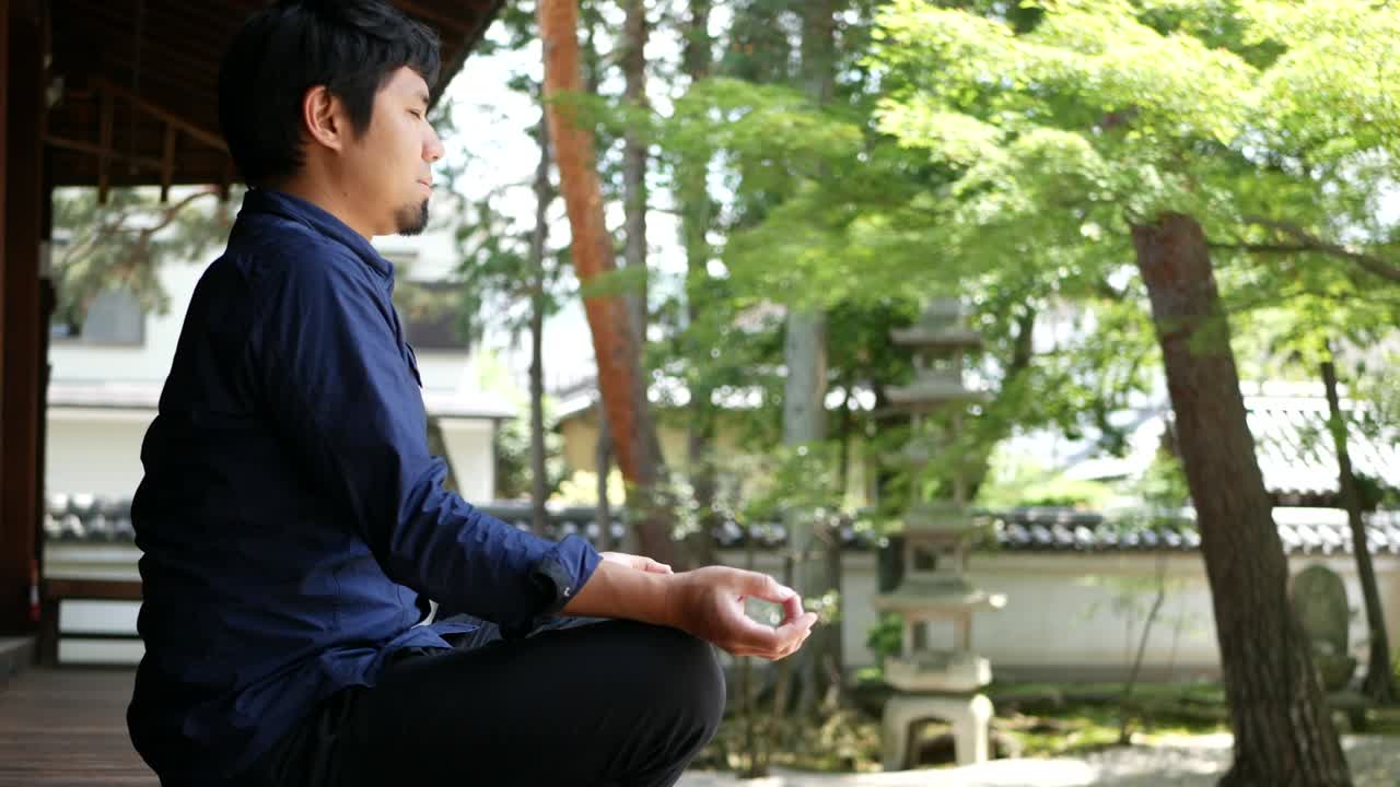 정신적 균형과 명상